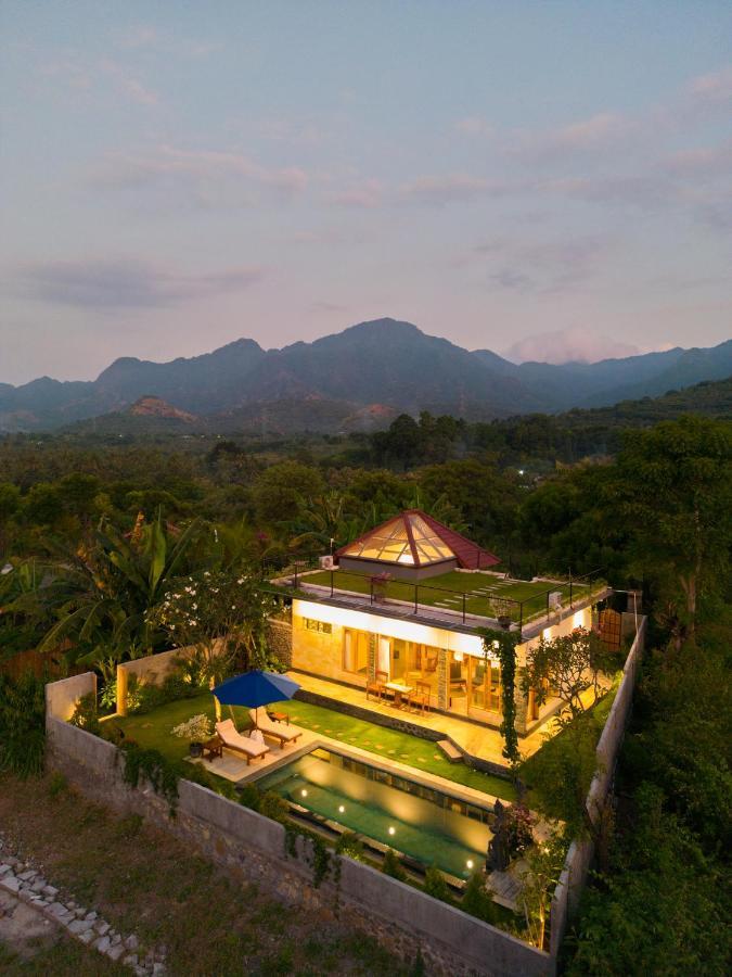 Villa Ambara Sumberkima Banyuwedang Exterior foto